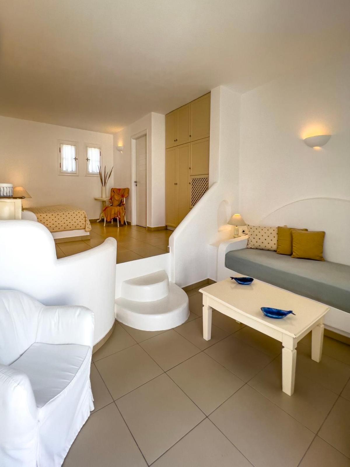 Aspalathras White Hotel Folégandros Екстериор снимка