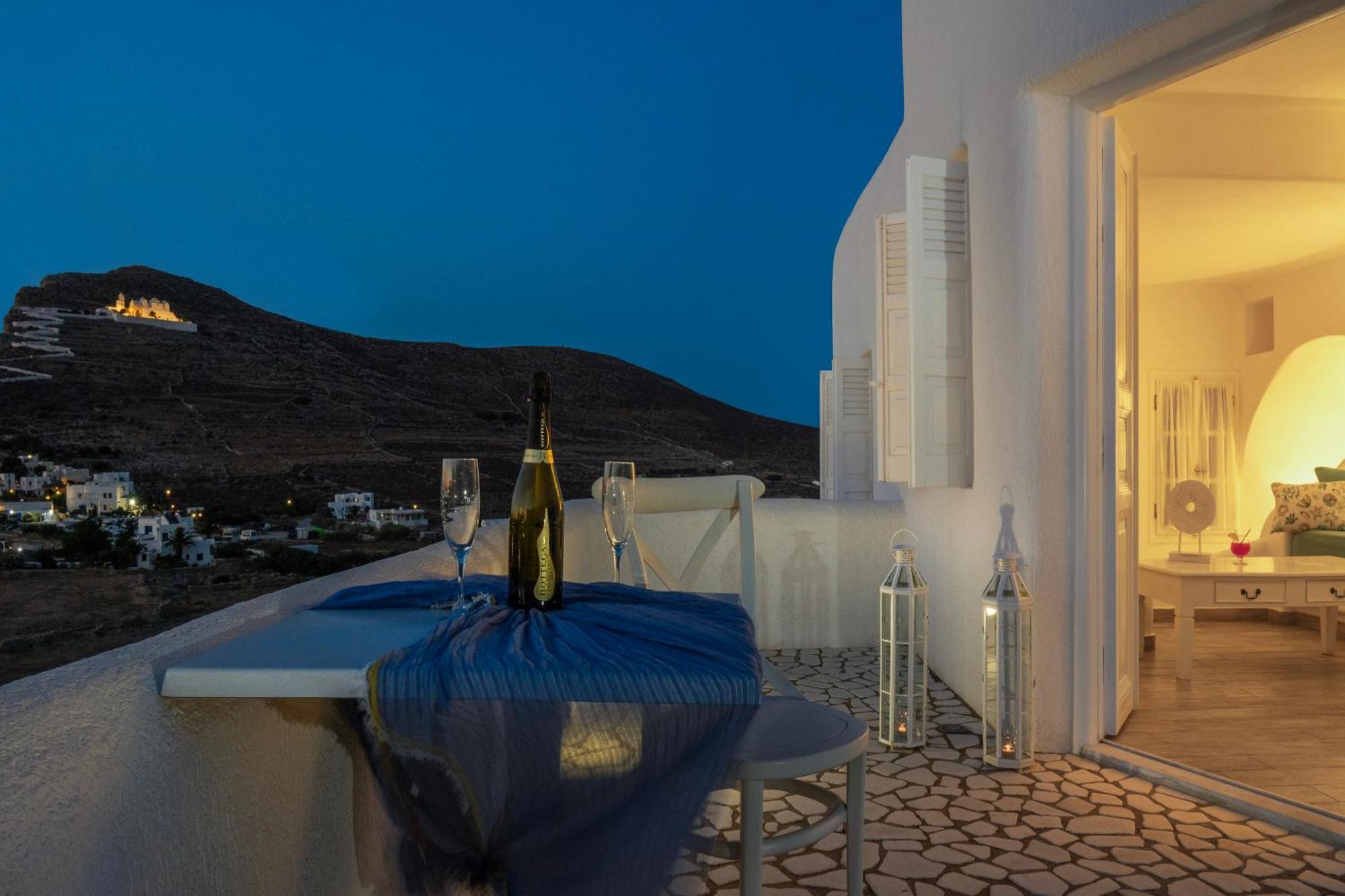 Aspalathras White Hotel Folégandros Екстериор снимка