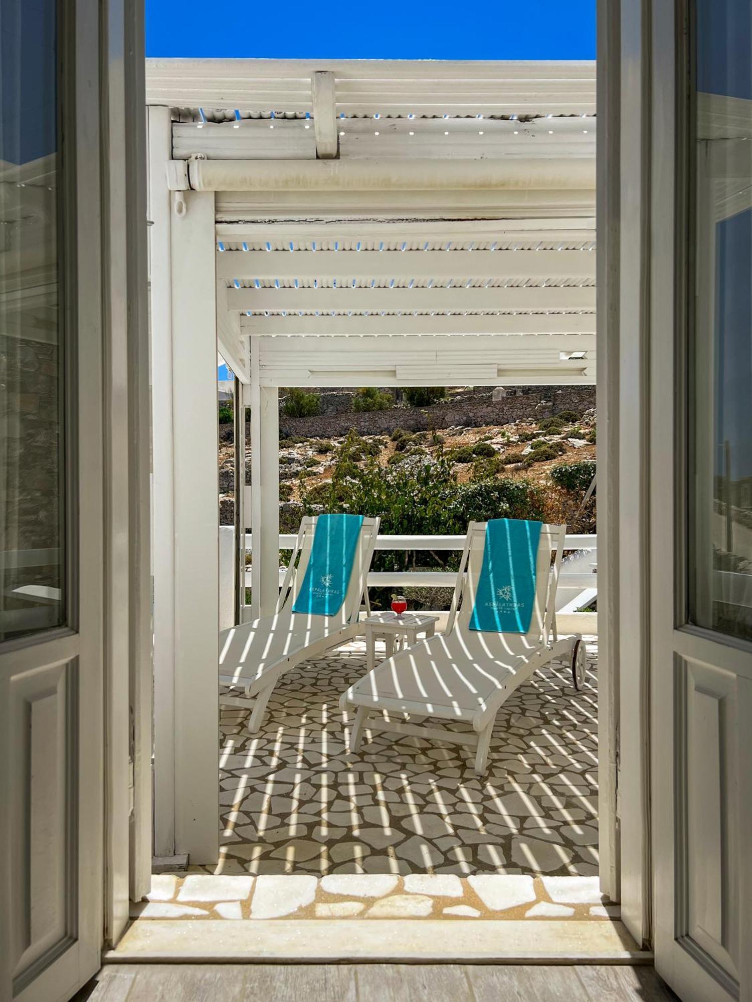 Aspalathras White Hotel Folégandros Екстериор снимка